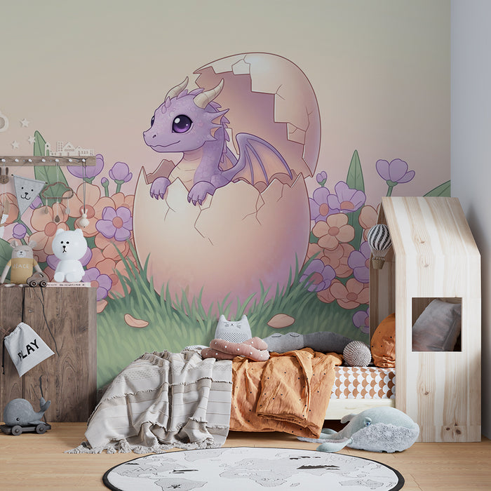 Barntapet | Liten drake som kommer ut ur sitt ägg mitt i blommorna