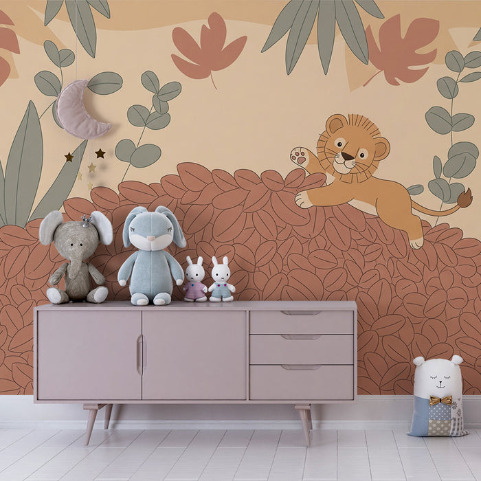 Papier peint chambre enfant | Petit lion joueur au milieu des feuilles