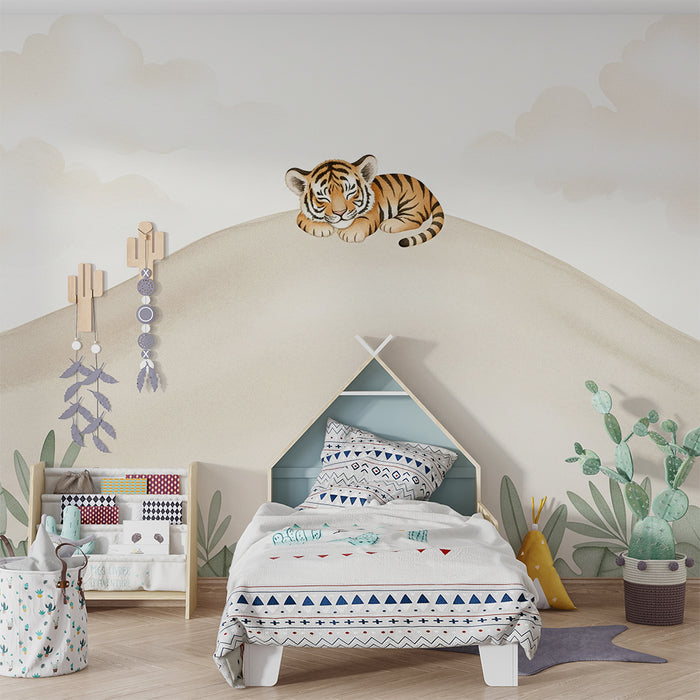 Barntapet | Liten tiger på en kulle