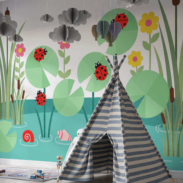 Kinderzimmer Tapete | Wassergarten-Szene mit Marienkäfern und bunten Blumen