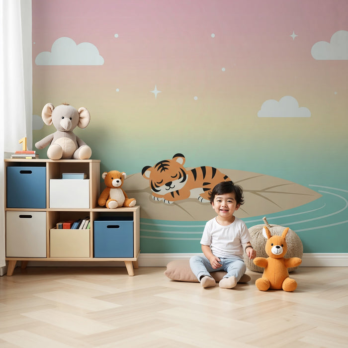 Kinderzimmer Tapete | Schlafender Tiger auf einem magischen Blatt