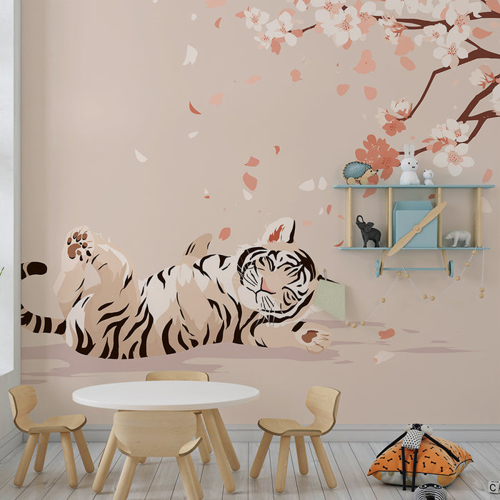 Kinderzimmer Tapete | Tiger spielt unter Kirschblüten
