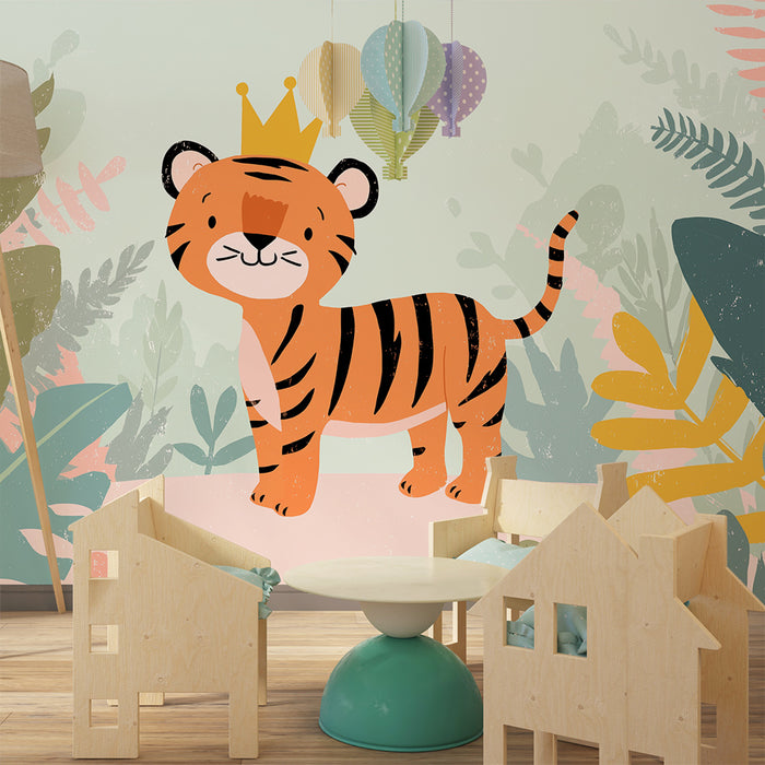 Børneværelse tapet | Glade tiger med krone i en farverig jungle