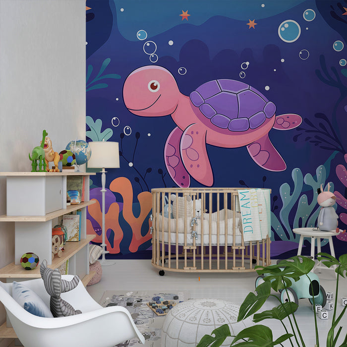 Kinderzimmer Tapete | Rosa Schildkröte und Meeresfreunde in einer bunten Unterwasserwelt