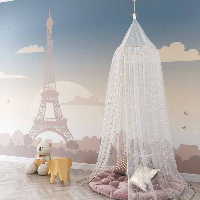 Papier peint chambre enfant | Tour Eiffel au coucher de soleil avec nuages doux