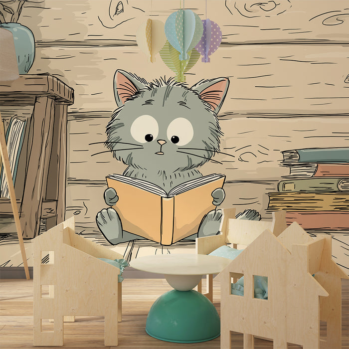 Papel pintado infantil | Un gatito curioso leyendo en una acogedora biblioteca
