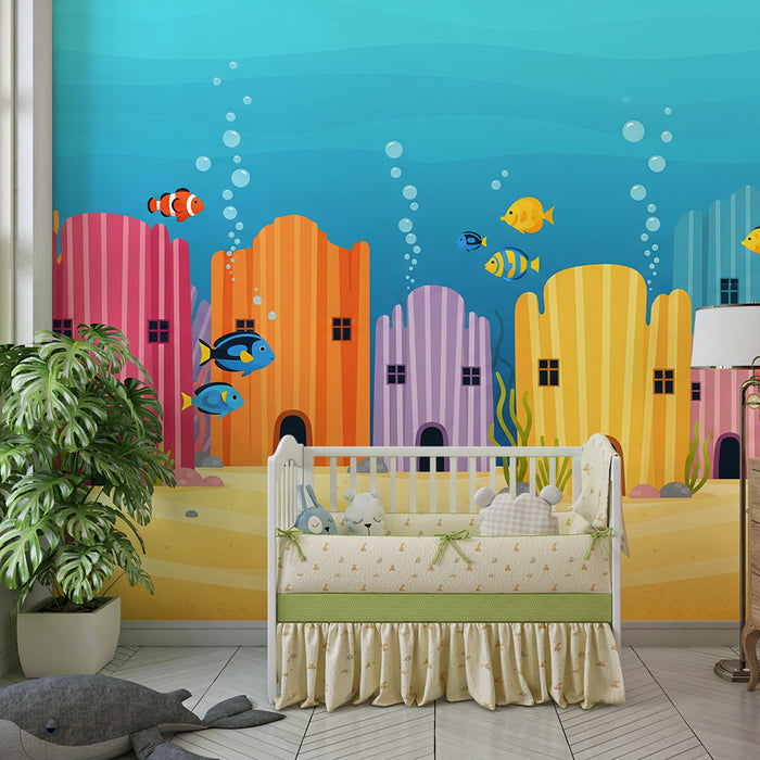 Papel de parede para quarto de criança | Universo subaquático colorido com casas-concha e peixes tropicais