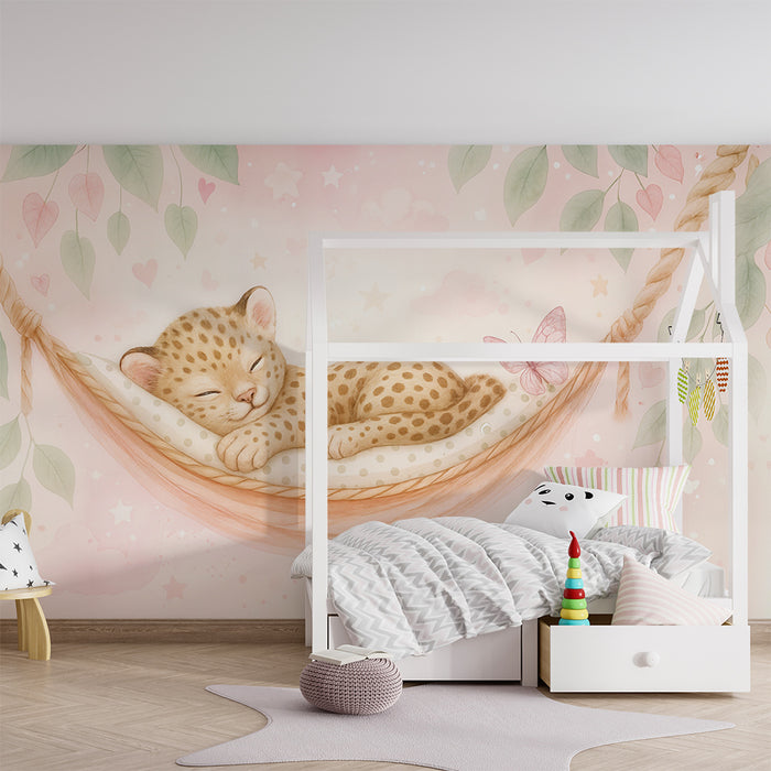 Papier peint bébé léopard | Rêverie douce et charmante